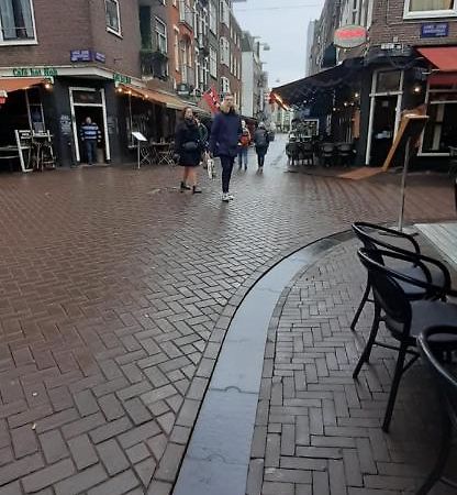 Charlotte, Not For Parties, Not A Hotel, Room With Shared Bathroom, No Kitchen Amsterdam Exterior photo