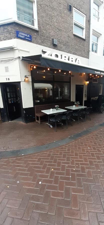 Charlotte, Not For Parties, Not A Hotel, Room With Shared Bathroom, No Kitchen Amsterdam Exterior photo